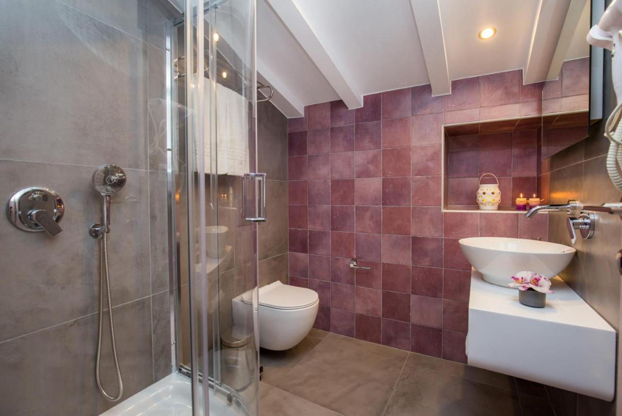 Girene Apartments يميناريا المظهر الخارجي الصورة
