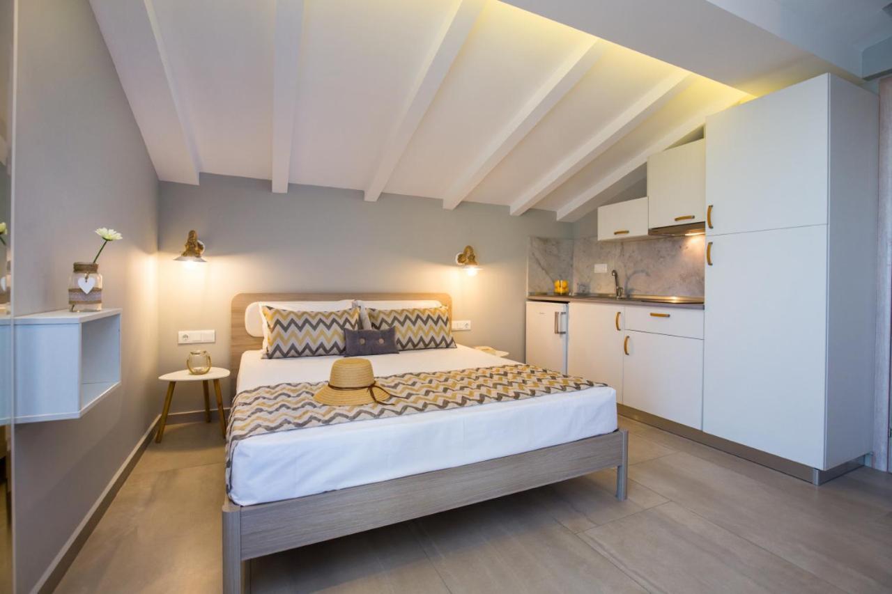 Girene Apartments يميناريا المظهر الخارجي الصورة